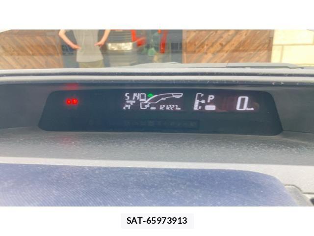 Toyota AQUA 2015-08 7452912-18