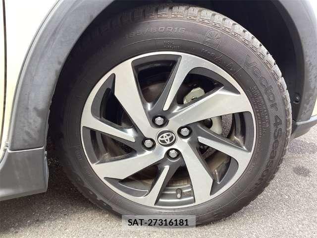 Toyota AQUA 2017-08 7452851-9