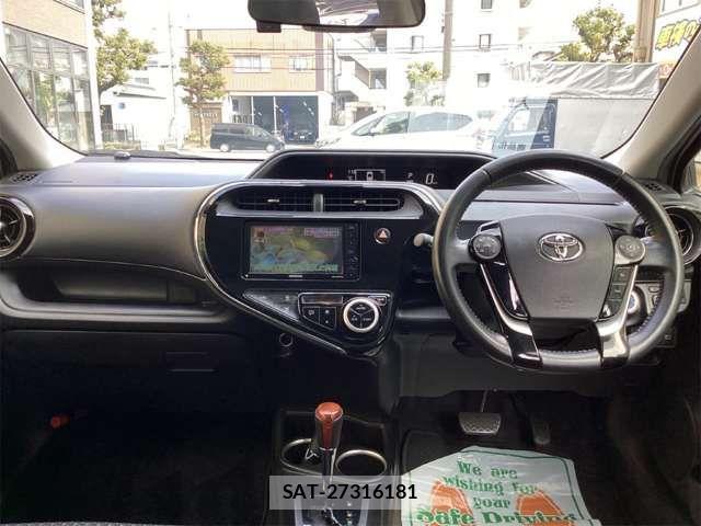 Toyota AQUA 2017-08 7452851-5