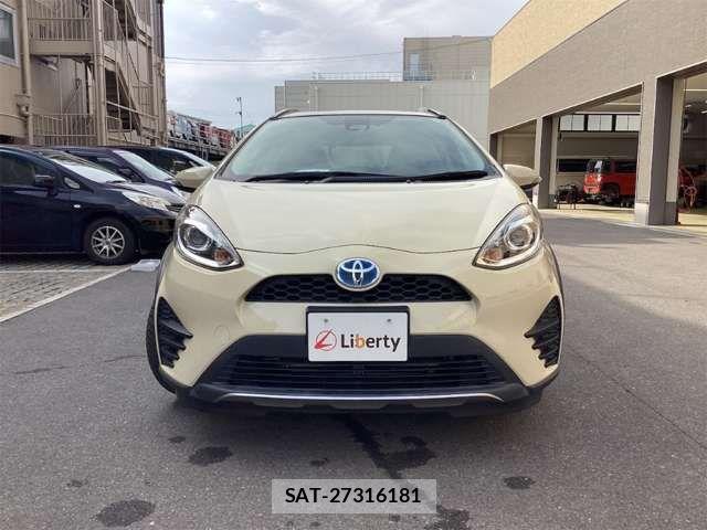 Toyota AQUA 2017-08 7452851-7