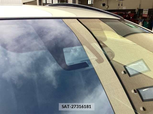 Toyota AQUA 2017-08 7452851-8