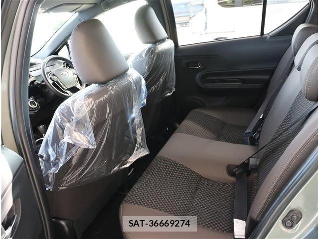 Toyota AQUA 2020-03 7452845-18