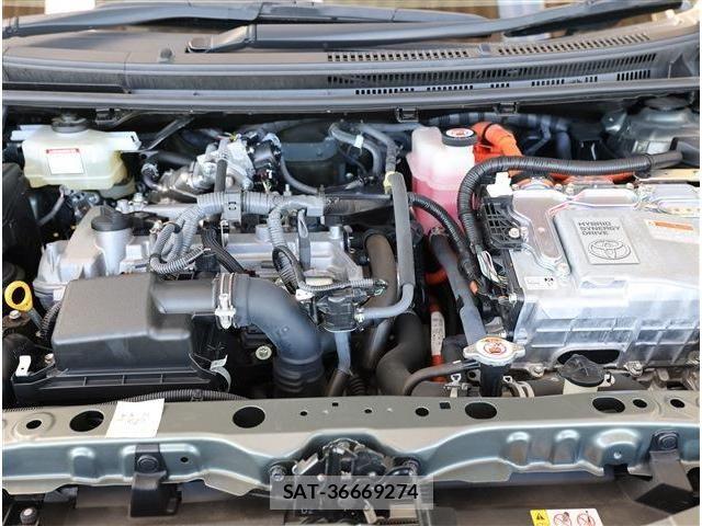 Toyota AQUA 2020-03 7452845-21