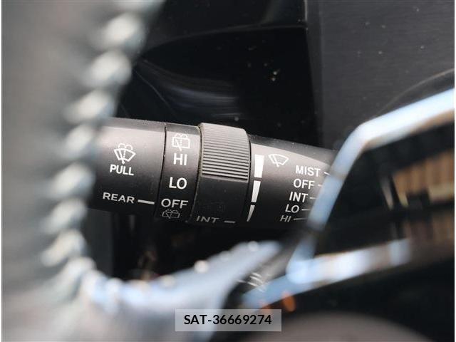 Toyota AQUA 2020-03 7452845-29