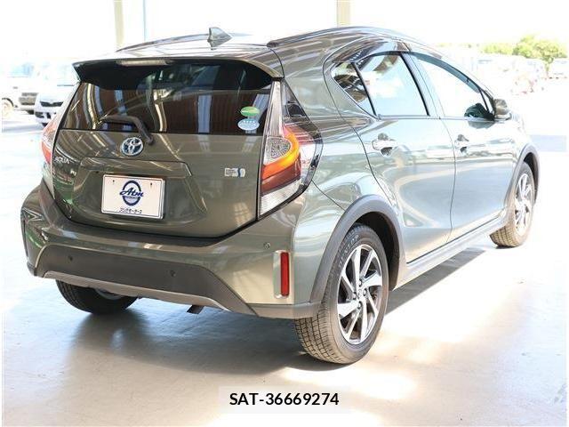 Toyota AQUA 2020-03 7452845-6
