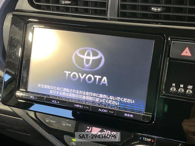 Toyota AQUA 2016-05 7452872-2