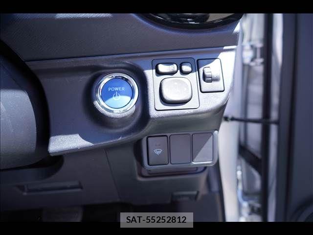 Toyota AQUA 2017-02 7452891-16