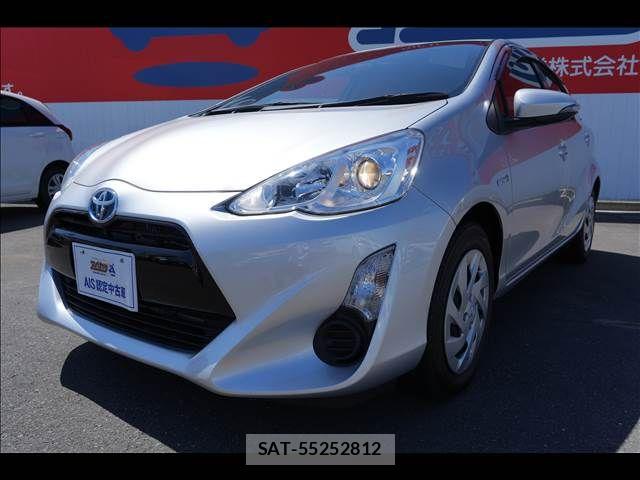 Toyota AQUA 2017-02 7452891-3
