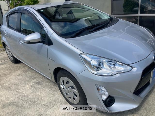 Toyota AQUA 2016-03 7452906-2