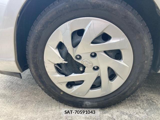 Toyota AQUA 2016-03 7452906-6