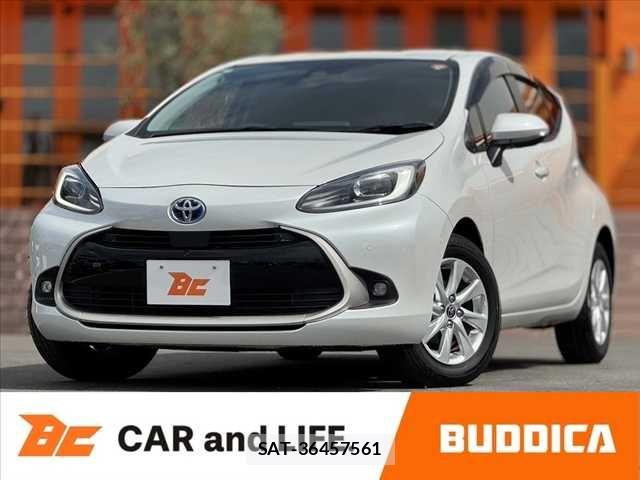 Toyota AQUA 2025-06 7452829-0
