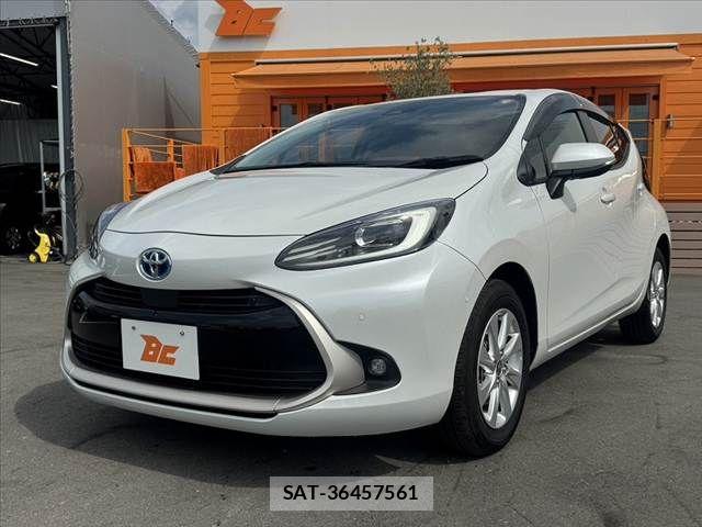 Toyota AQUA 2025-06 7452829-9