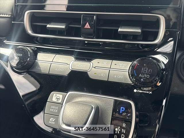 Toyota AQUA 2025-06 7452829-3