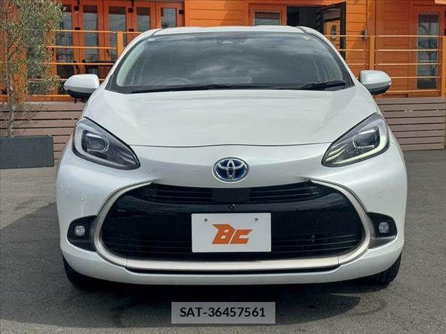 Toyota AQUA 2025-06 7452829-8