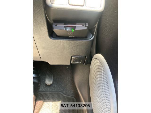 Toyota AQUA 2013-02 7452919-21