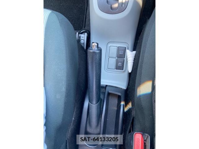 Toyota AQUA 2013-02 7452919-25