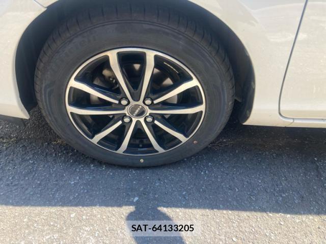 Toyota AQUA 2013-02 7452919-7