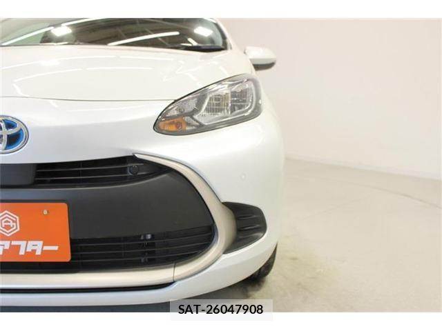 Toyota AQUA 2025-03 7452834-13