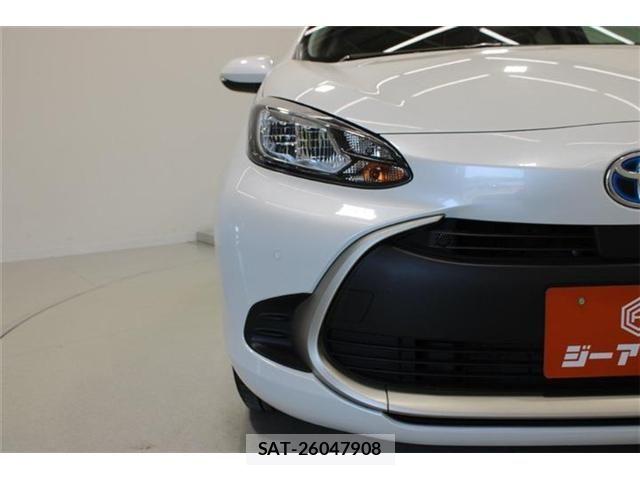 Toyota AQUA 2025-03 7452834-15