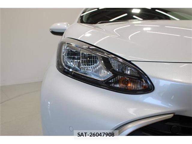 Toyota AQUA 2025-03 7452834-16