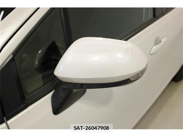 Toyota AQUA 2025-03 7452834-20