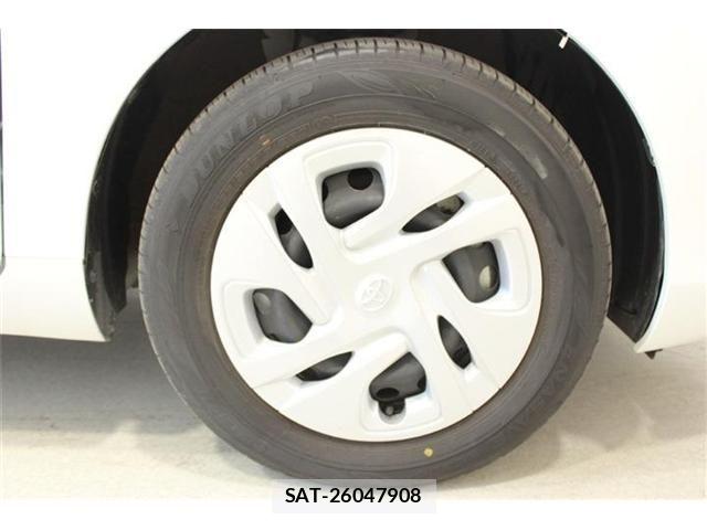 Toyota AQUA 2025-03 7452834-21