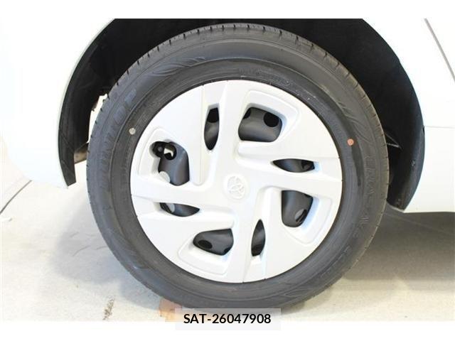 Toyota AQUA 2025-03 7452834-22