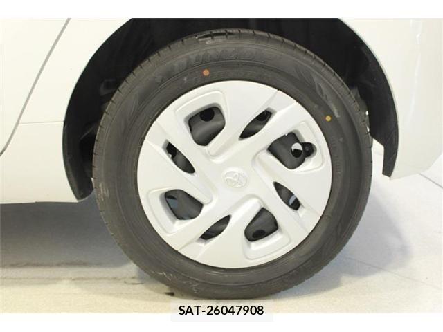 Toyota AQUA 2025-03 7452834-23