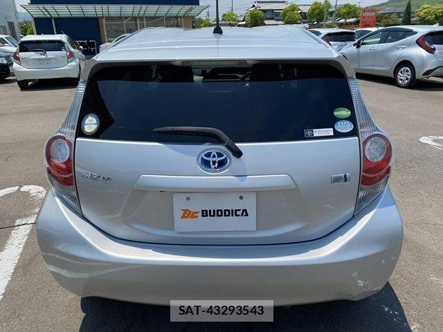 Toyota AQUA 2014-07 7452915-7