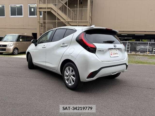 Toyota AQUA 2025-04 7452823-19
