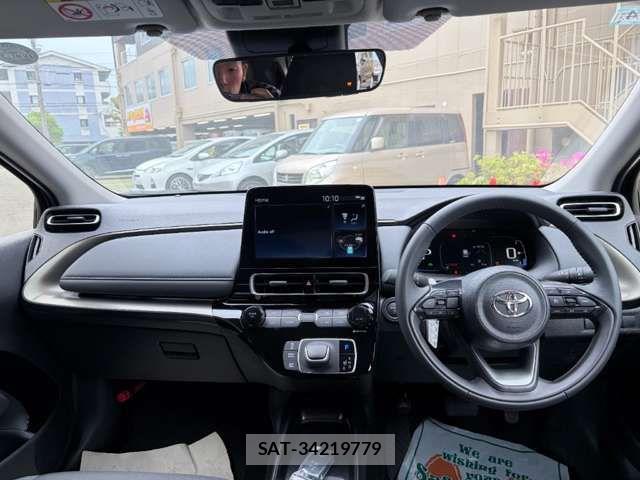 Toyota AQUA 2025-04 7452823-5