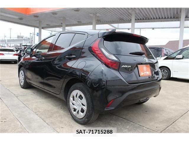 Toyota AQUA 2022-11 7452844-10