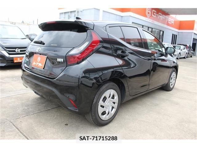 Toyota AQUA 2022-11 7452844-12