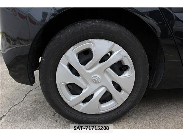 Toyota AQUA 2022-11 7452844-22