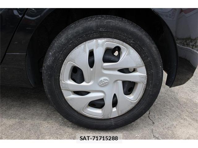 Toyota AQUA 2022-11 7452844-25