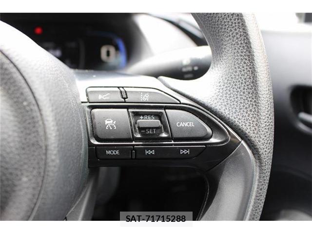 Toyota AQUA 2022-11 7452844-3