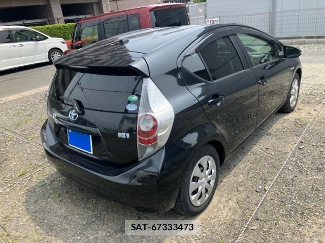 Toyota AQUA 2014-05 7452922-6