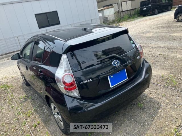 Toyota AQUA 2014-05 7452922-7
