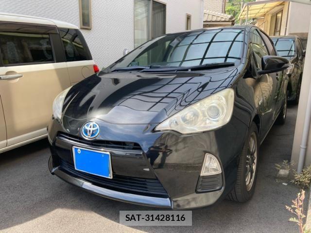 Toyota AQUA 2013-09 7452917-0
