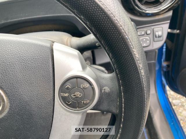Toyota AQUA 2015-06 7452923-18