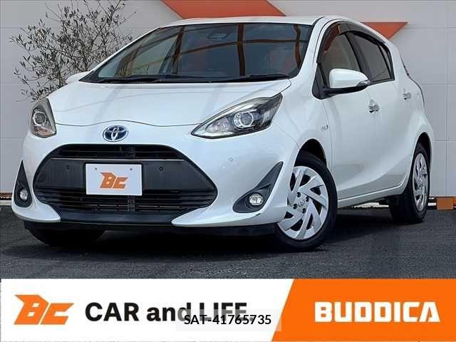 Toyota AQUA 2018-04 7452875-0