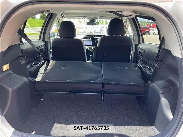 Toyota AQUA 2018-04 7452875-20