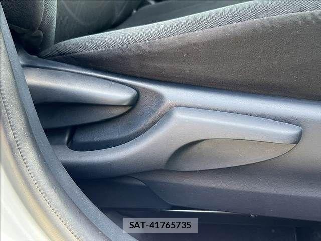Toyota AQUA 2018-04 7452875-23
