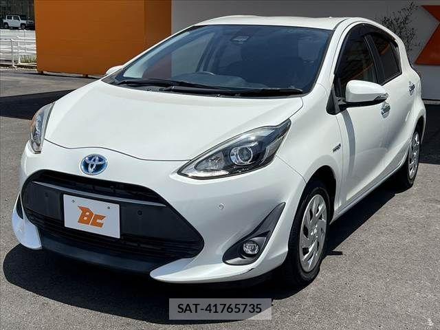 Toyota AQUA 2018-04 7452875-7