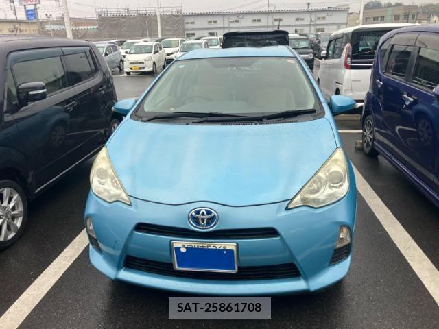Toyota AQUA 2014-05 7452927-0