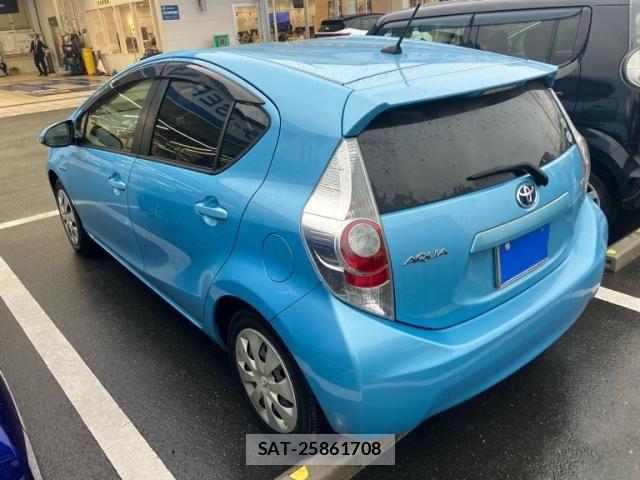 Toyota AQUA 2014-05 7452927-6