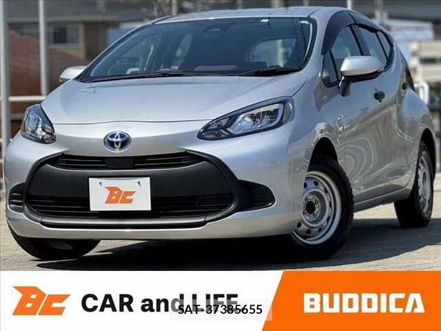Toyota AQUA 2023-04 7452861-0