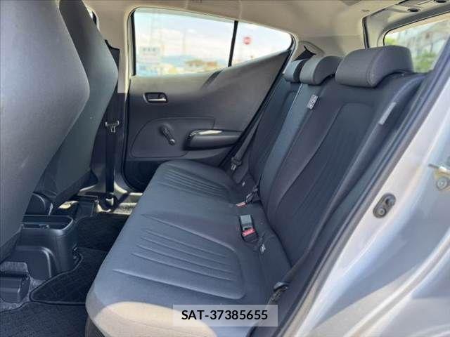 Toyota AQUA 2023-04 7452861-17