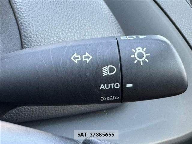 Toyota AQUA 2023-04 7452861-24