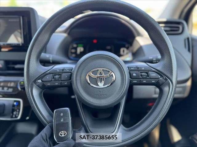 Toyota AQUA 2023-04 7452861-4